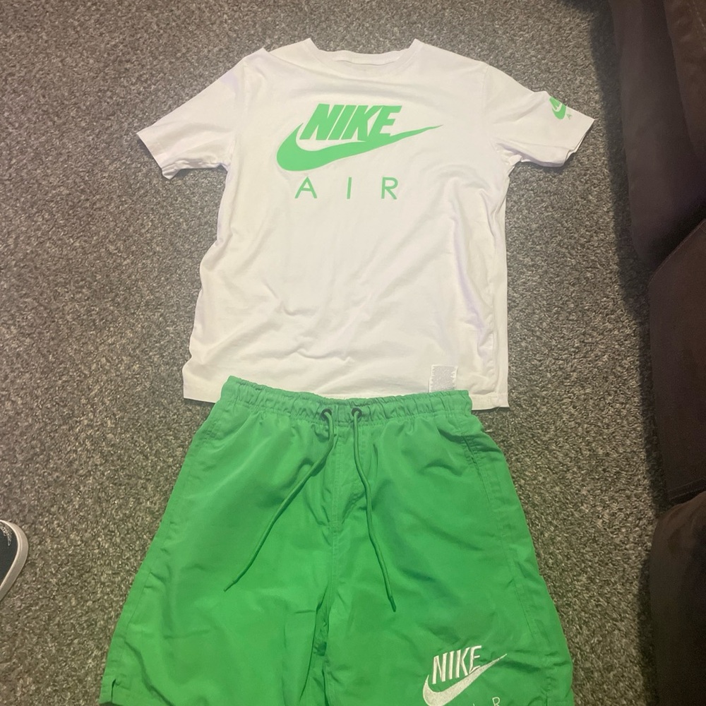 Nike White and Green Air T-Shirt and Shorts